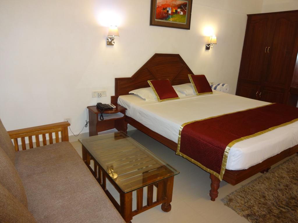 Chakra Ayurvedic Resort Kovalam Exterior photo