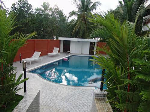 Chakra Ayurvedic Resort Kovalam Exterior photo