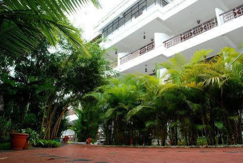 Chakra Ayurvedic Resort Kovalam Exterior photo